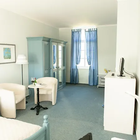 Hotel-Garni Gut Tribbevitz Neuenkirchen auf Rugen Buitenkant foto