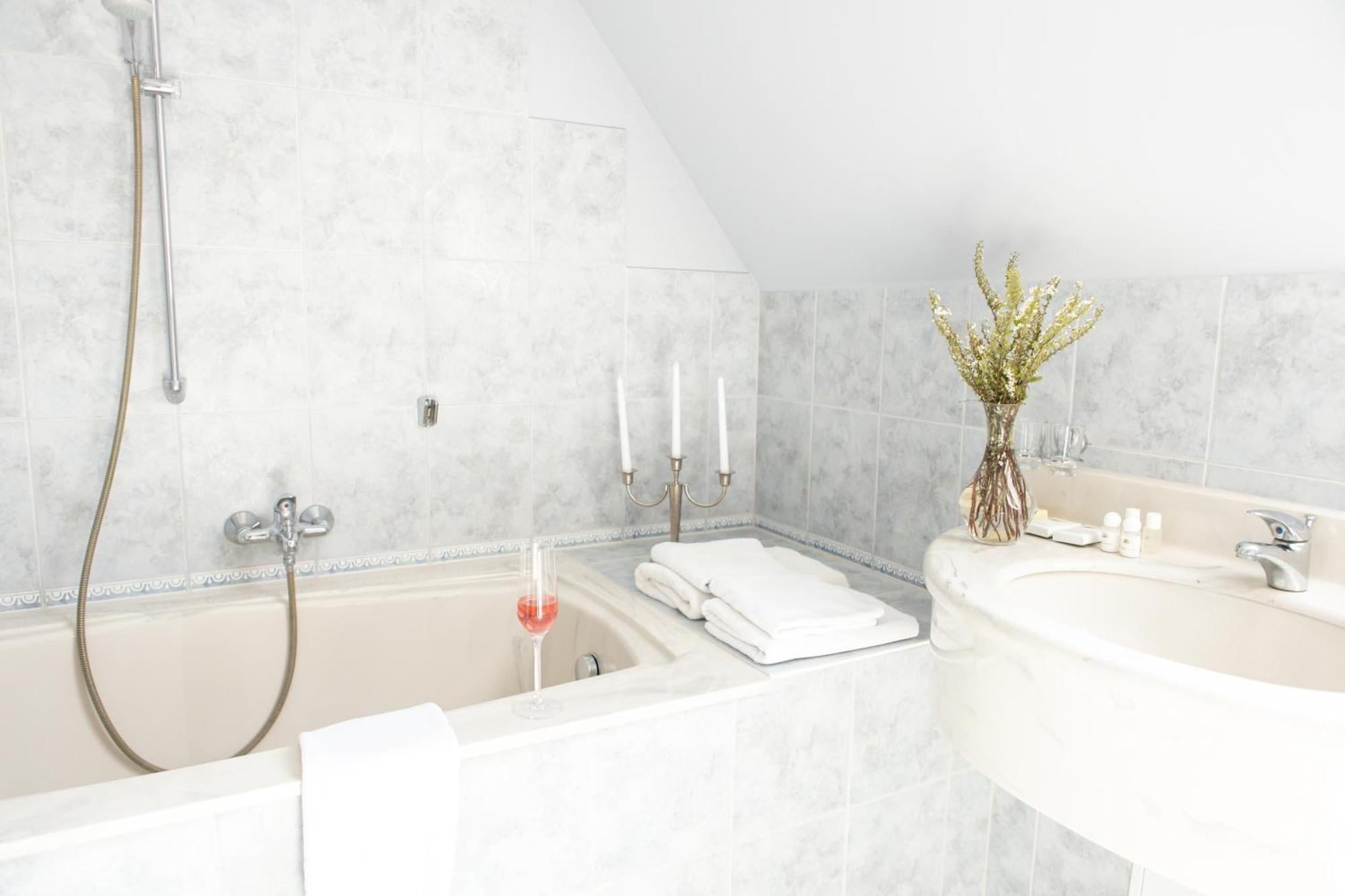 Hotel Boutique Gut Tribbevitz 4*